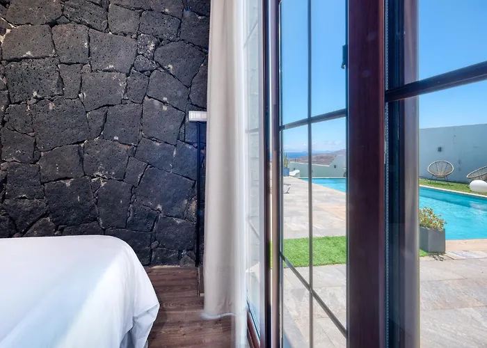 Macher Piscina Y Bar Piscina 빌라 *