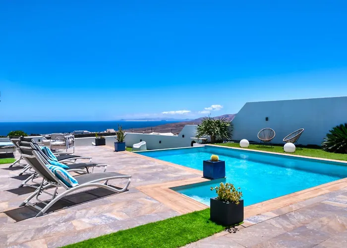 빌라 Macher Piscina Y Bar Piscina 티아즈