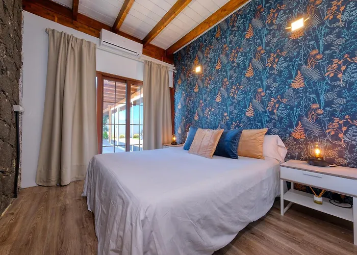 Macher Piscina Y Bar Piscina * Tias