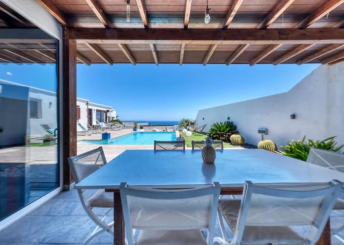 Macher Piscina Y Bar Piscina Willa